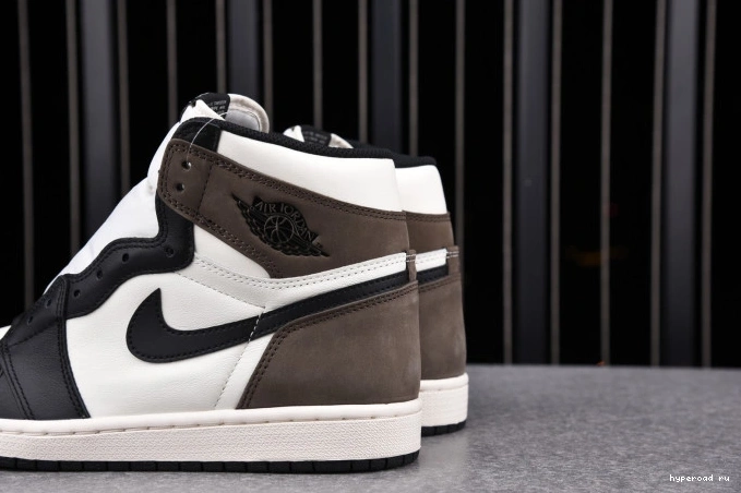1 AIR JORDAN 555088-105 DARK MOCHA HIGH RETRO 0831
